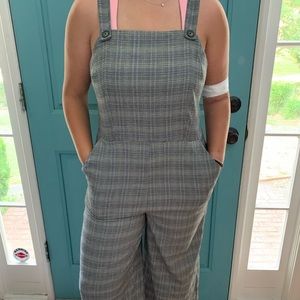 Brand new light jumper in perfect condition